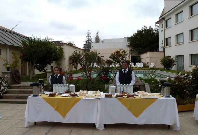 فندق Francisco De Aguirre