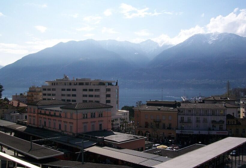 فندق Garni Montaldi