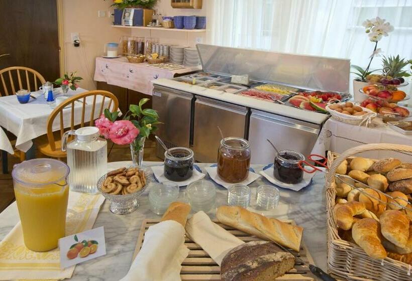 هتل Rondinella Locarno