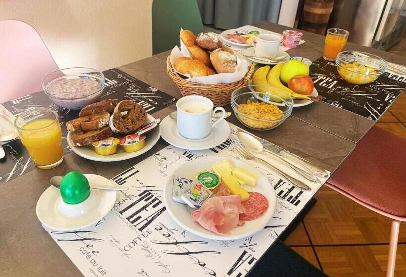 هتل Rondinella Locarno