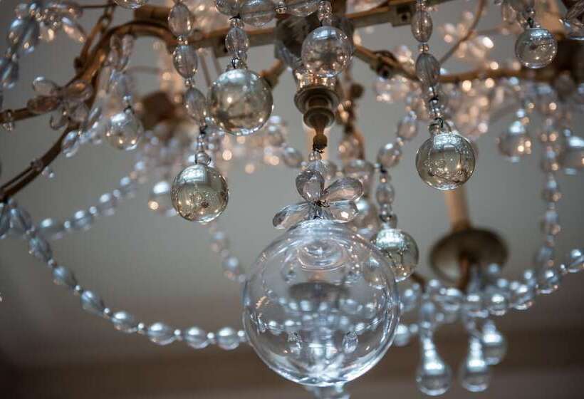 Grand Hotel Du Lac   Relais & Châteaux