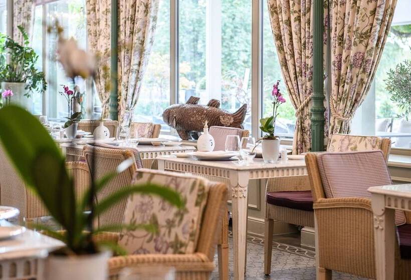 Grand Hotel Du Lac   Relais & Châteaux