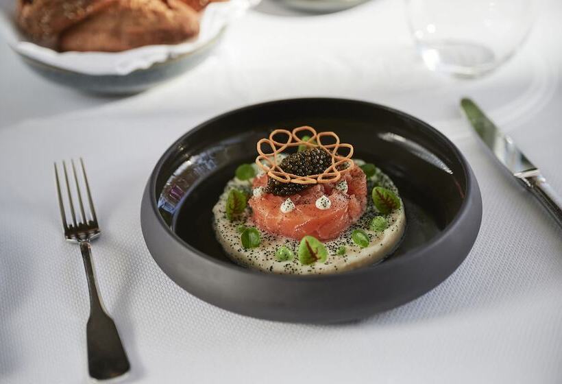 Grand Hotel Du Lac   Relais & Châteaux