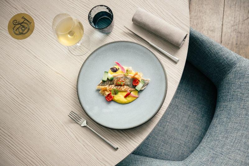 Grand Hotel Suisse Majestic, Autograph Collection