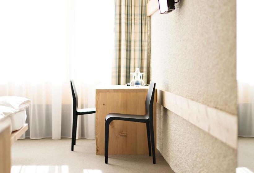 Hauser Hotel St. Moritz