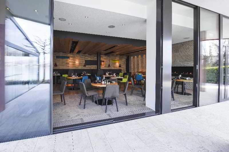 ホテル Hermitage Lake Lucerne Beach Club & Lifestyle