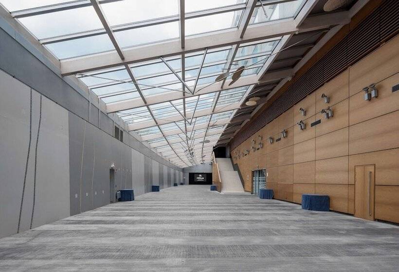 Hilton Geneva Hotel And Conference Centre
