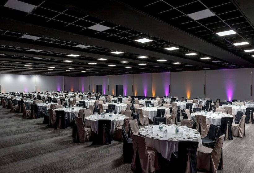 Hilton Geneva Hotel And Conference Centre