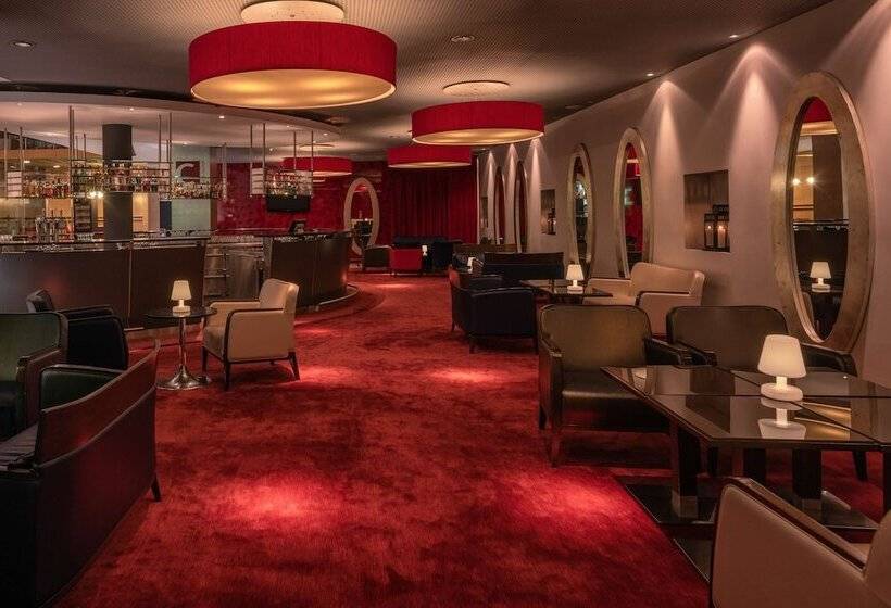 Hilton Geneva Hotel And Conference Centre