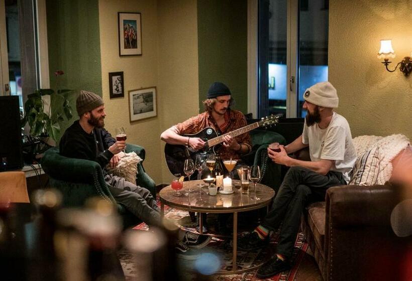 בית מלון כפרי Hoheneck  Self Check In