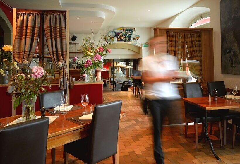 ホテル Hostellerie De Genève