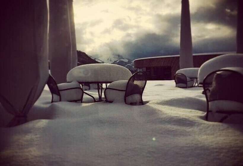 فندق Hôtel Cailler & Bains De La Gruyère