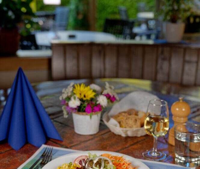 فندق Hôtel Les Sources