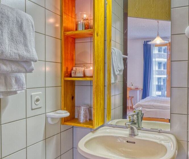 فندق Hôtel Les Sources