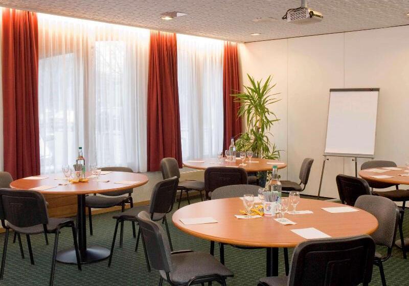 Отель Ibis Sion