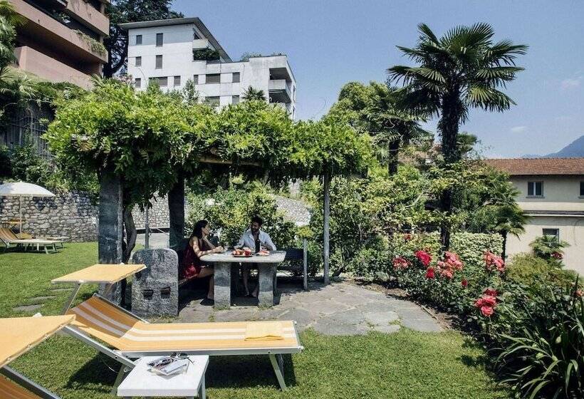 호텔 International Au Lac Historic Lakeside