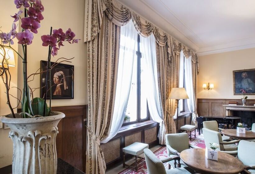 호텔 International Au Lac Historic Lakeside