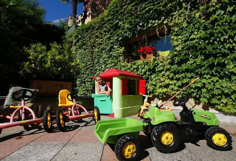 호텔 International Au Lac Historic Lakeside