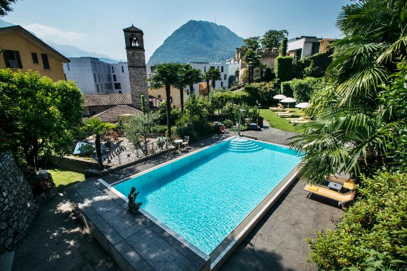 호텔 International Au Lac Historic Lakeside