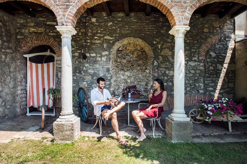 호텔 International Au Lac Historic Lakeside