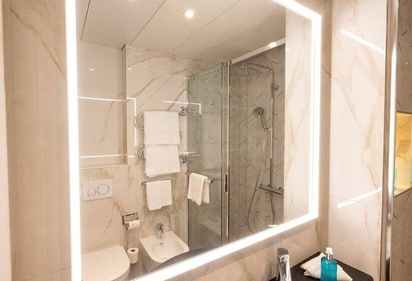 호텔 International Au Lac Historic Lakeside