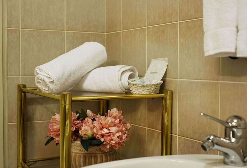 호텔 International Au Lac Historic Lakeside