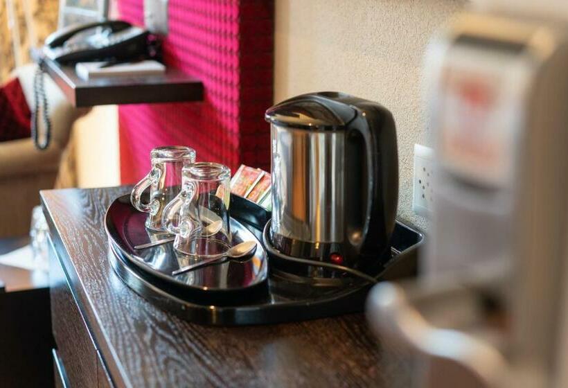 ホテル Krebs Interlaken