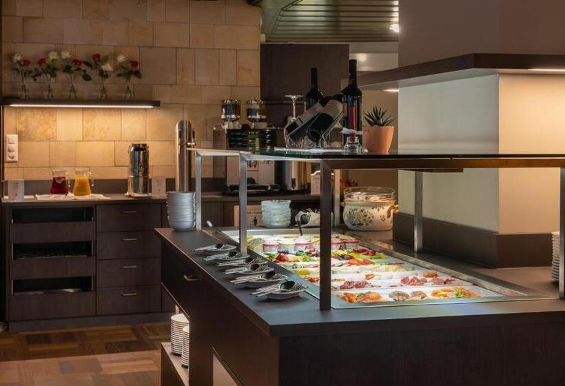 ホテル Krebs Interlaken