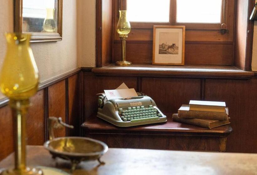 ホテル Krebs Interlaken