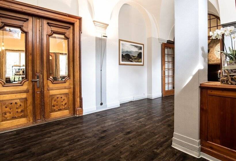 Отель Kurhaus Lenzerheide