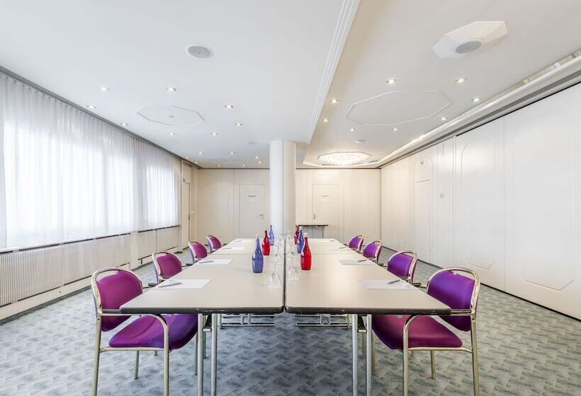 Отель Metropole Swiss Quality