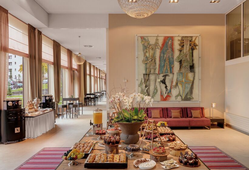 Отель Morosani Schweizerhof