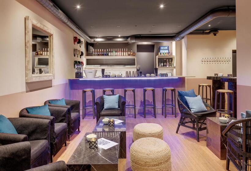 Отель Morosani Schweizerhof