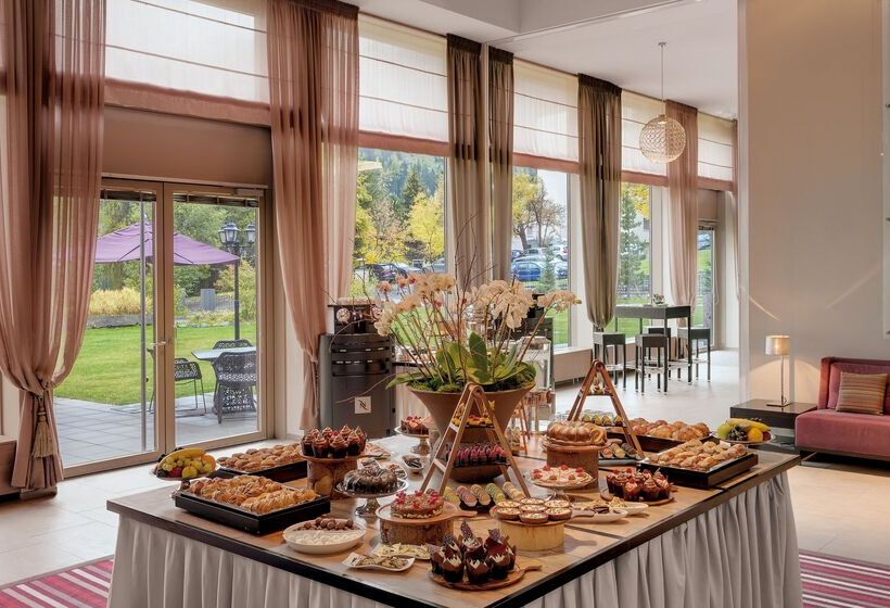 Отель Morosani Schweizerhof