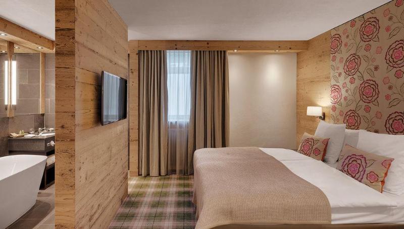 Отель Morosani Schweizerhof