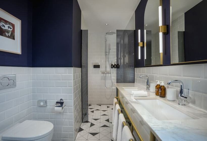 Neues Schloss Privat Hotel Zurich, Autograph Collection