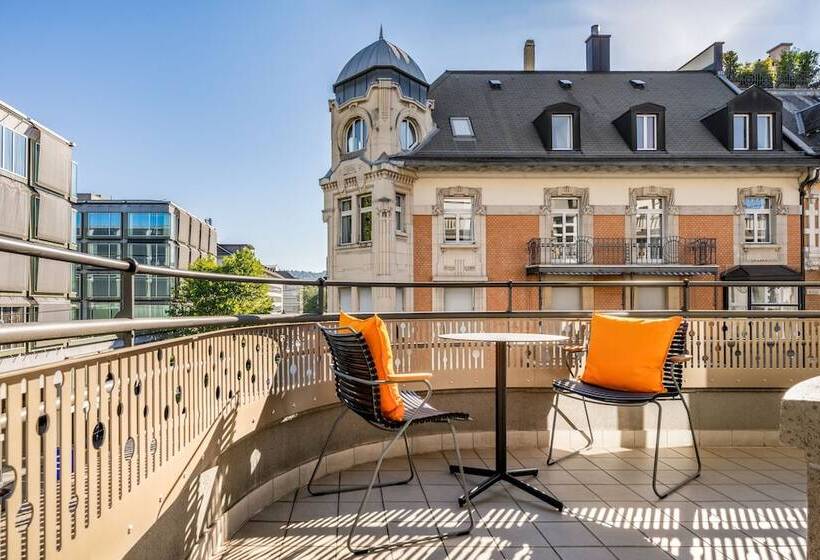 Neues Schloss Privat Hotel Zurich, Autograph Collection