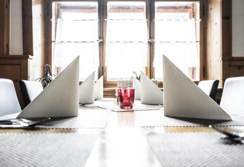 Ochsen By Mountain Hotels