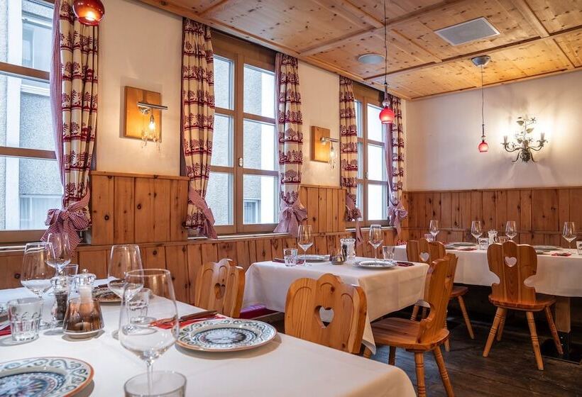 酒店 Piz St. Moritz