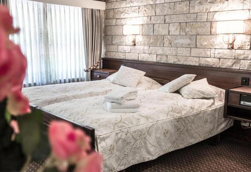 酒店 Restaurant La Porte D Octodure