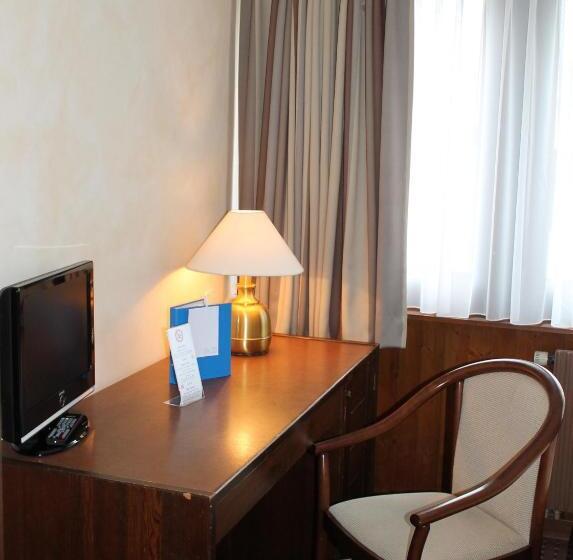 酒店 Restaurant La Porte D Octodure