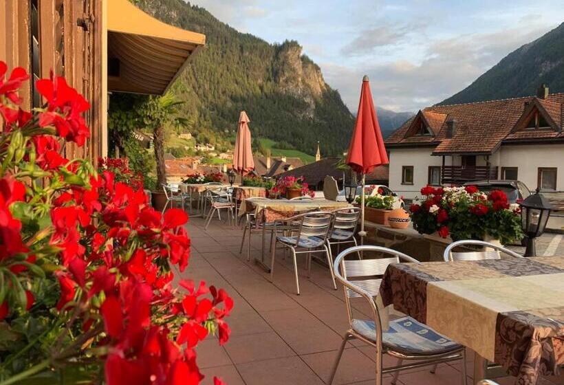 호텔 Restaurant Rätia