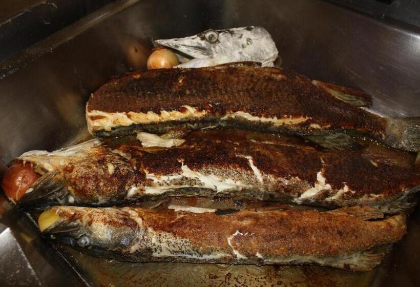 Отель Rheinfels