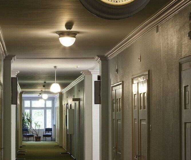 Отель Schatzalp