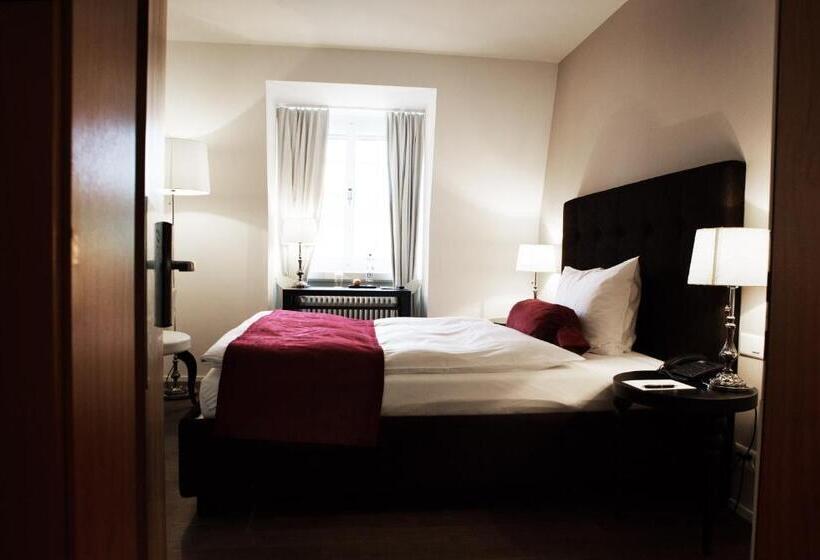 호텔 Schloss Hunigen