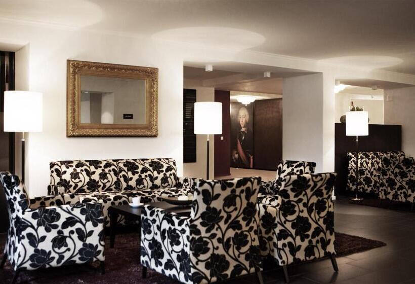 호텔 Schloss Hunigen