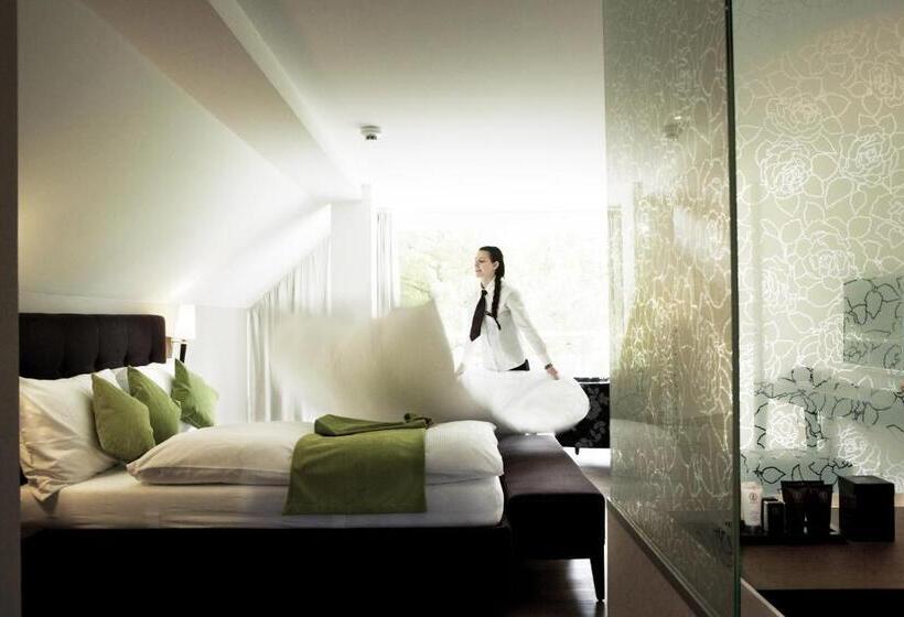 호텔 Schloss Hunigen