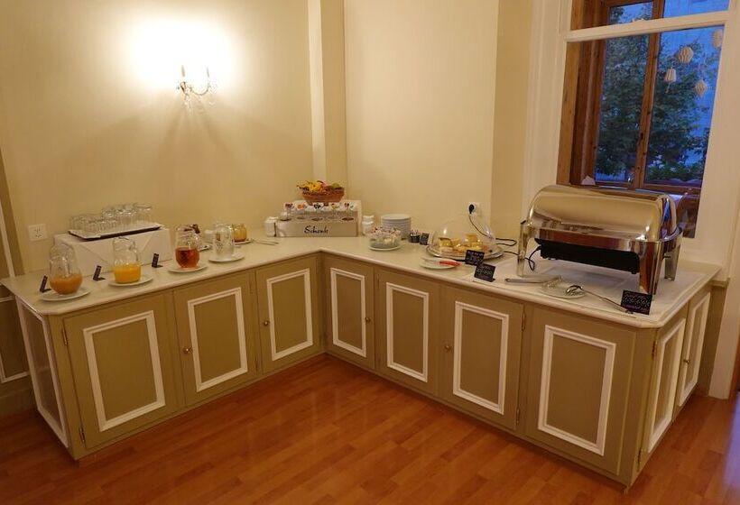 Отель Schweizerhof