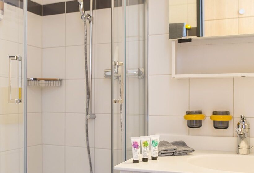 Smart Hotel Minusio, A Benvenuti