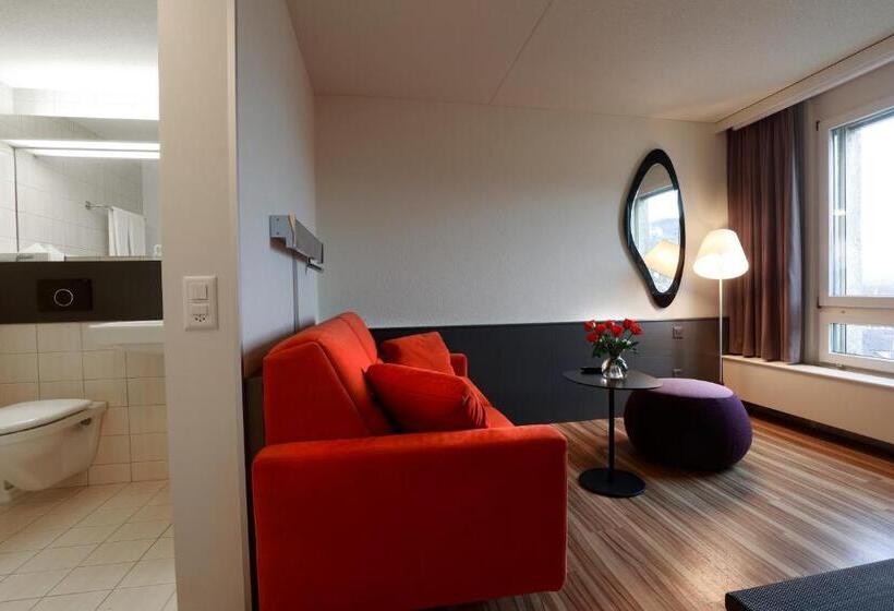 בית מלון כפרי Thurgauerhof Self Check In